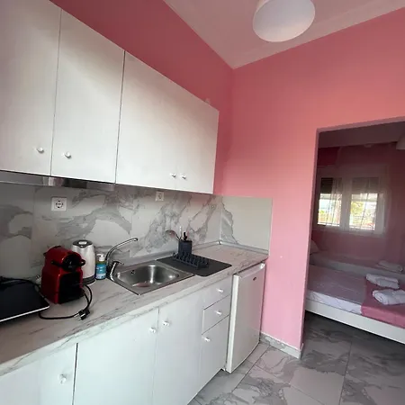 Basilio's 4* Leptokaryá